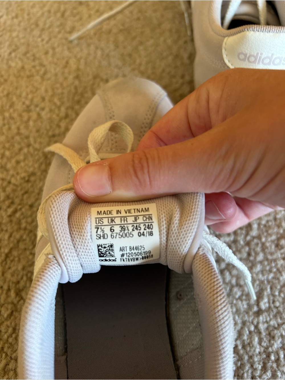Light pink Adidas shoes - Picture 5 of 6